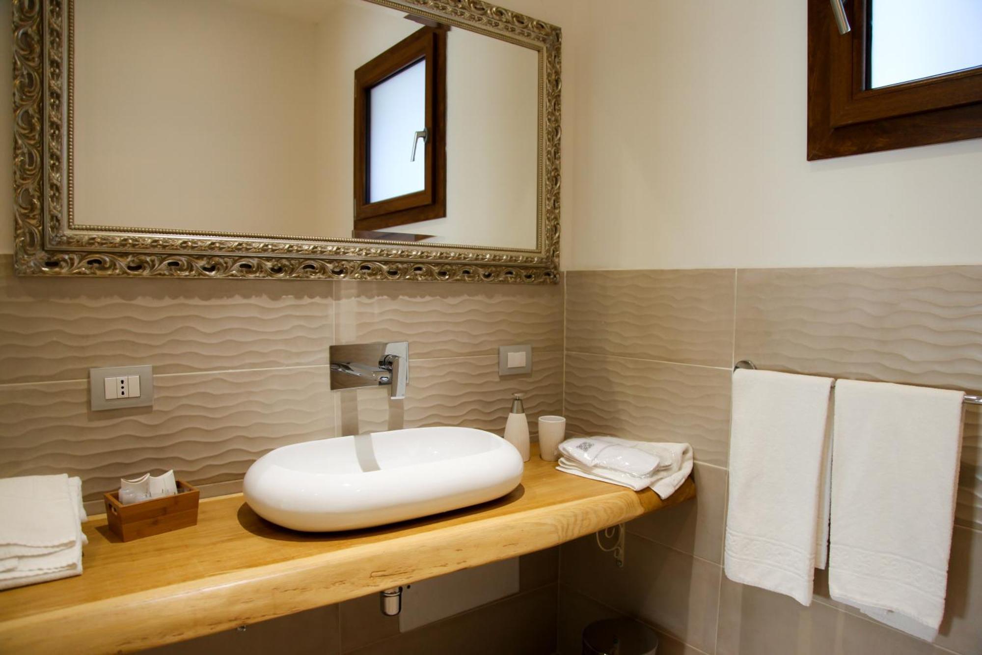 Hypnos Boutique Hotel San Teodoro  Ngoại thất bức ảnh